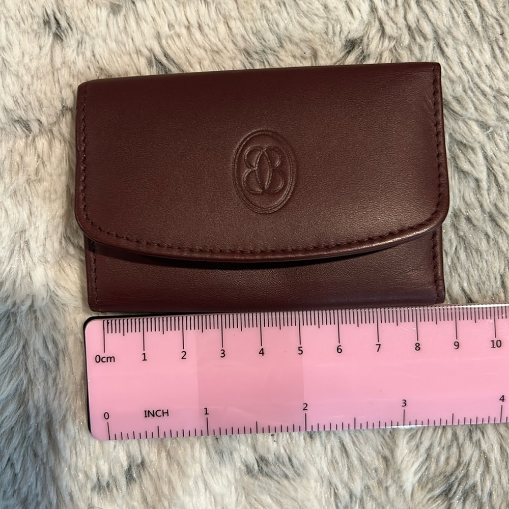 Buxton Key Kaddy Burgundy Leather Trifold